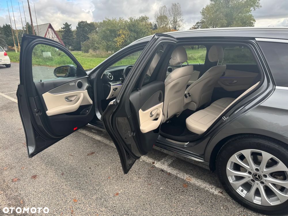 Mercedes-Benz Klasa E 200 d T 9G-TRONIC Exclusive - 9