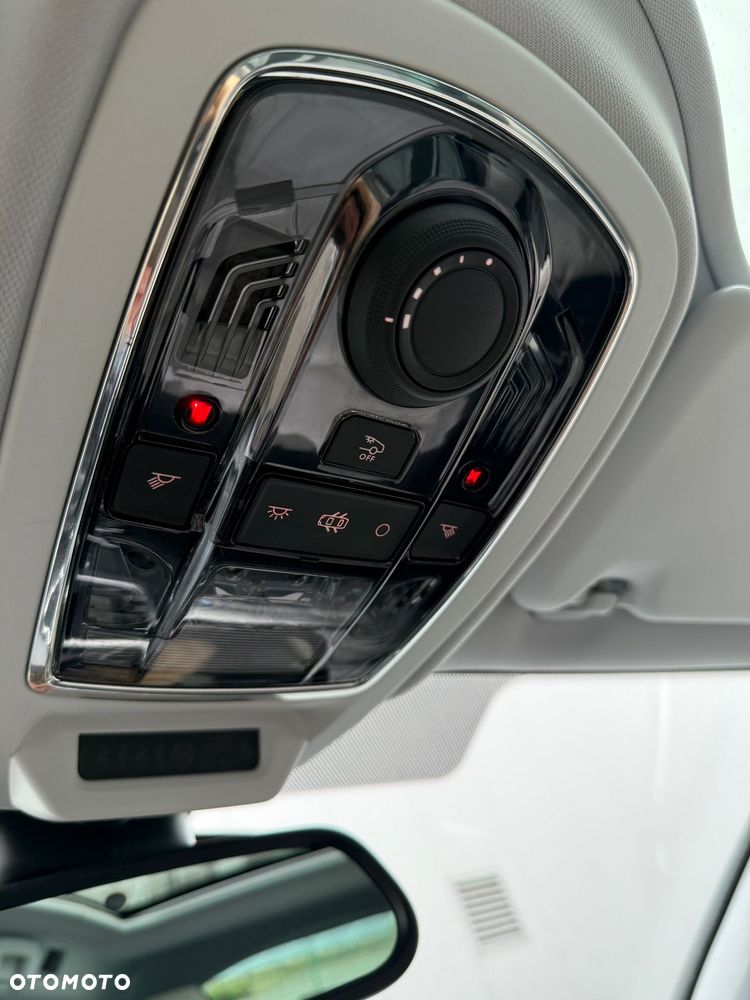 Peugeot 508 RXH Hybrid4 - 19