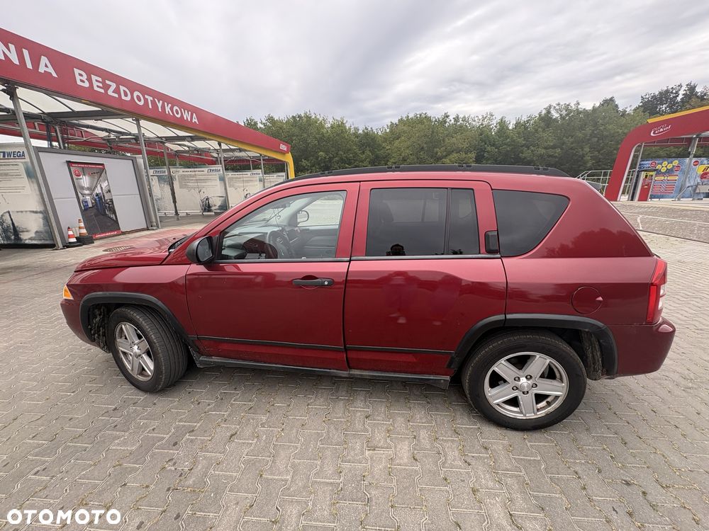 Jeep Compass - 1