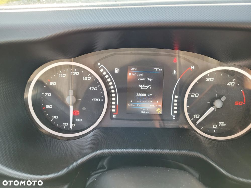 Iveco Daily Autolaweta 3.0 180hp, najazd, 2020r. Polski salon - 14