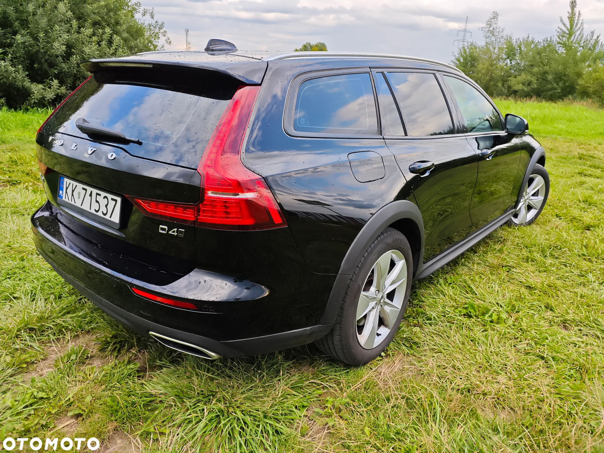 Volvo V60 Cross Country D4 AWD - 9
