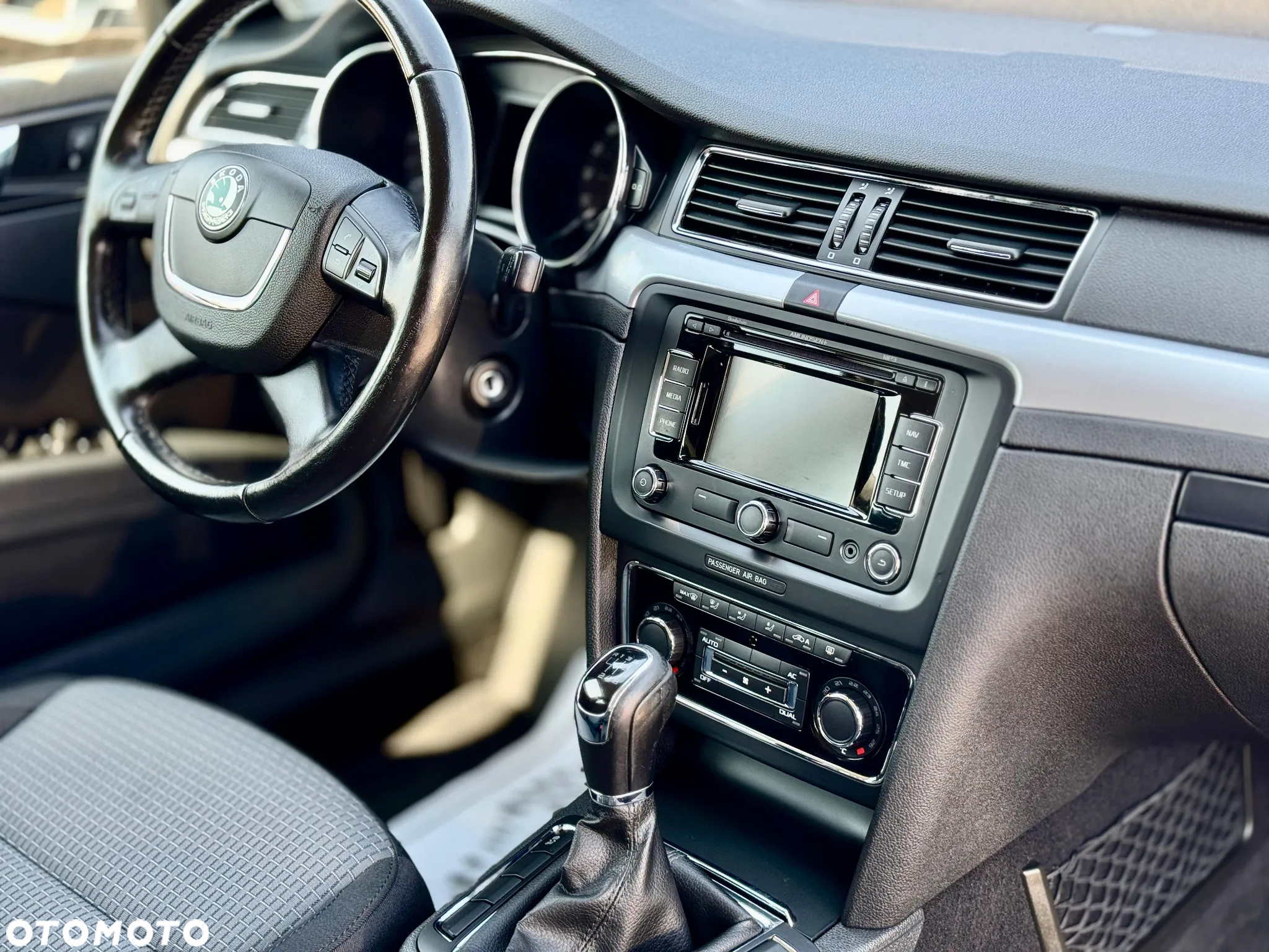 Skoda Superb Combi 2.0 TDI Elegance - 40