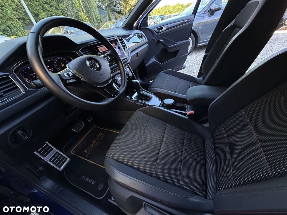 Volkswagen T-Roc - 17
