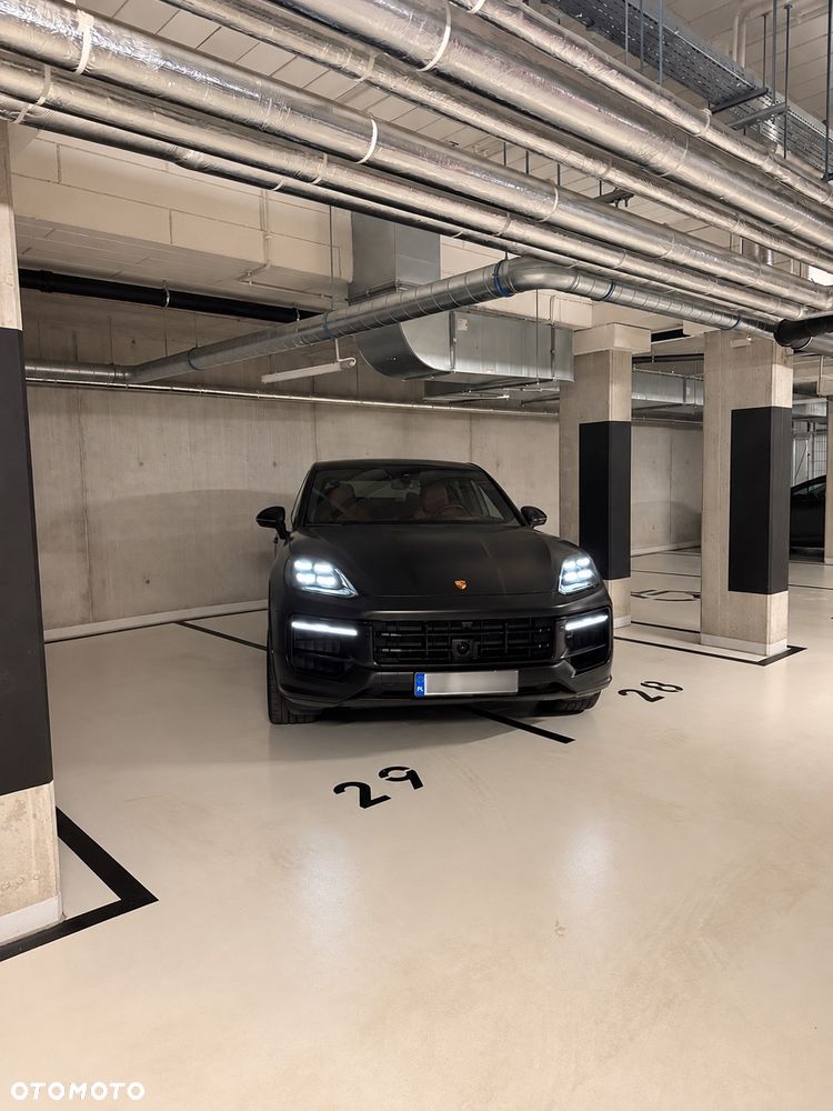 Porsche Cayenne GTS - 4