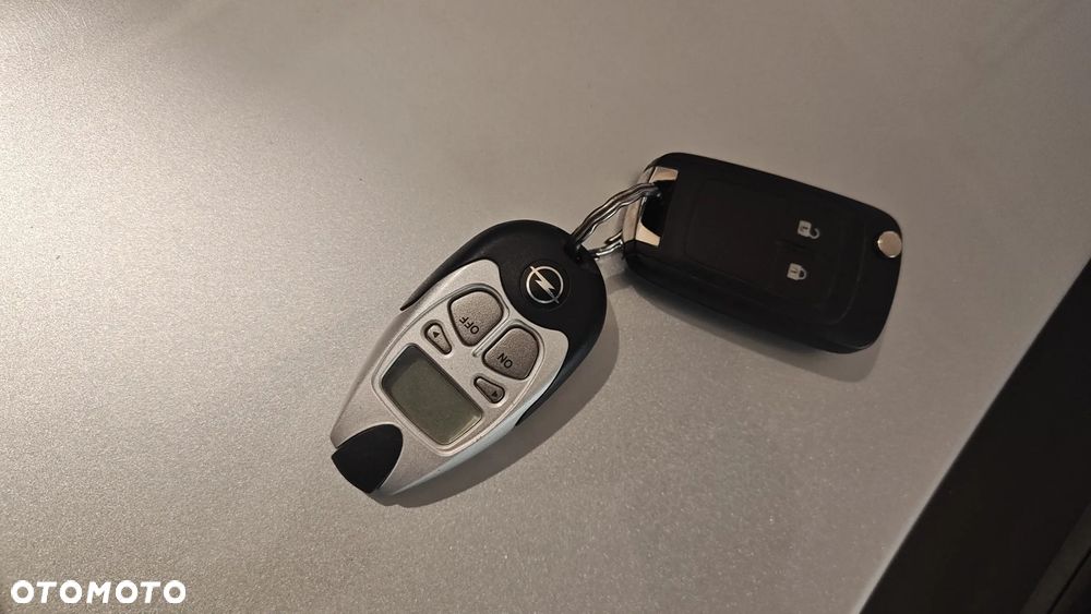 Opel Astra 1.6 Turbo Innovation - 8