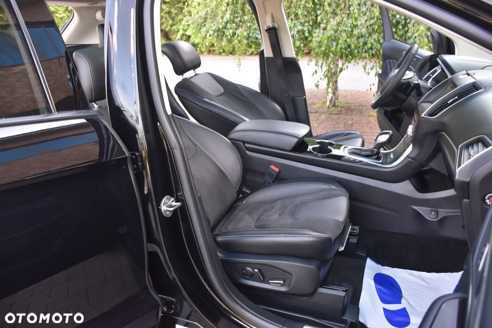 Ford Edge 2.0 TDCi Bi-Turbo 4x4 ST-LINE - 11