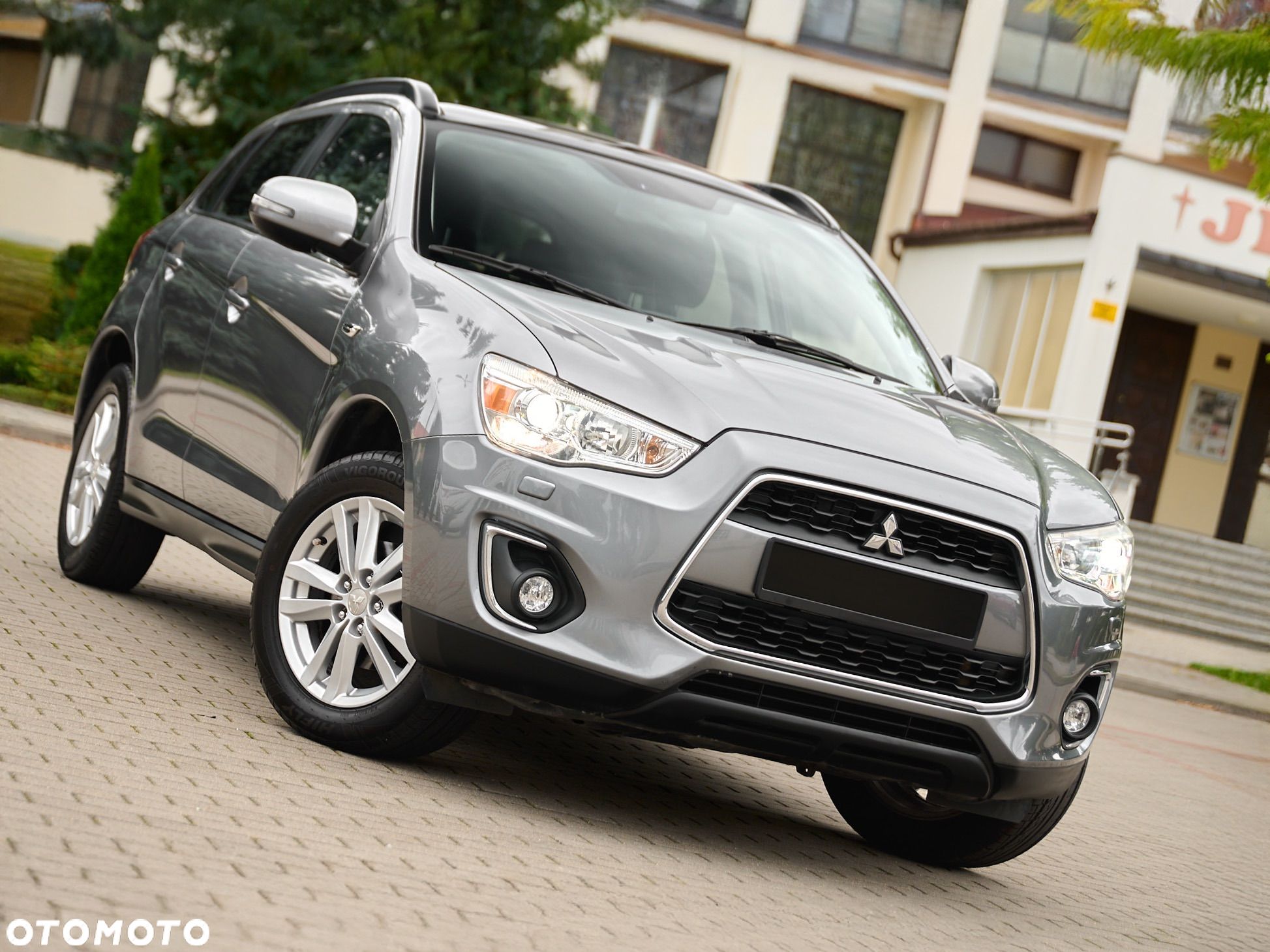 Mitsubishi ASX - 1
