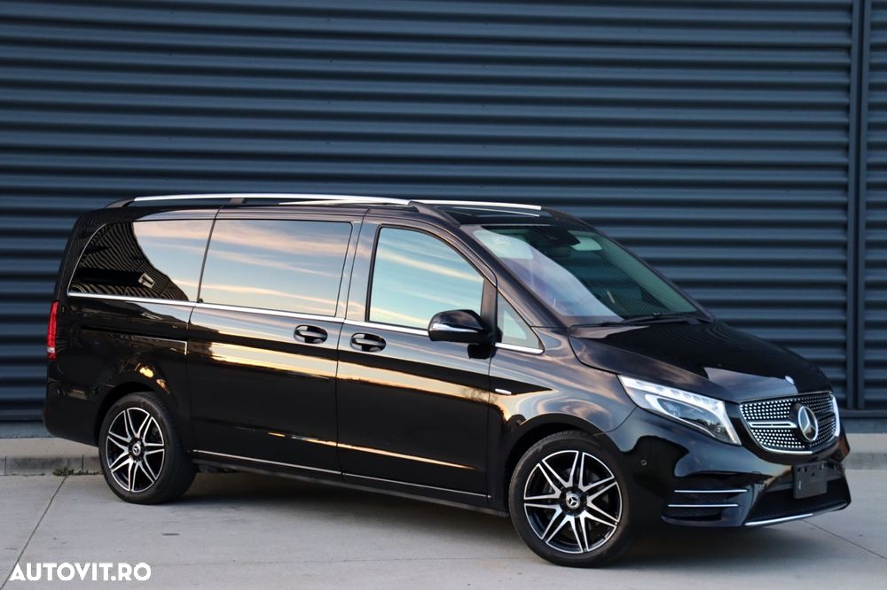 Mercedes-Benz V - 12