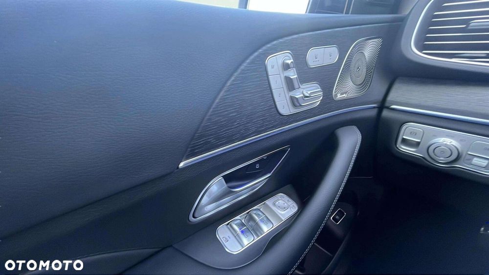 Mercedes-Benz GLE - 12