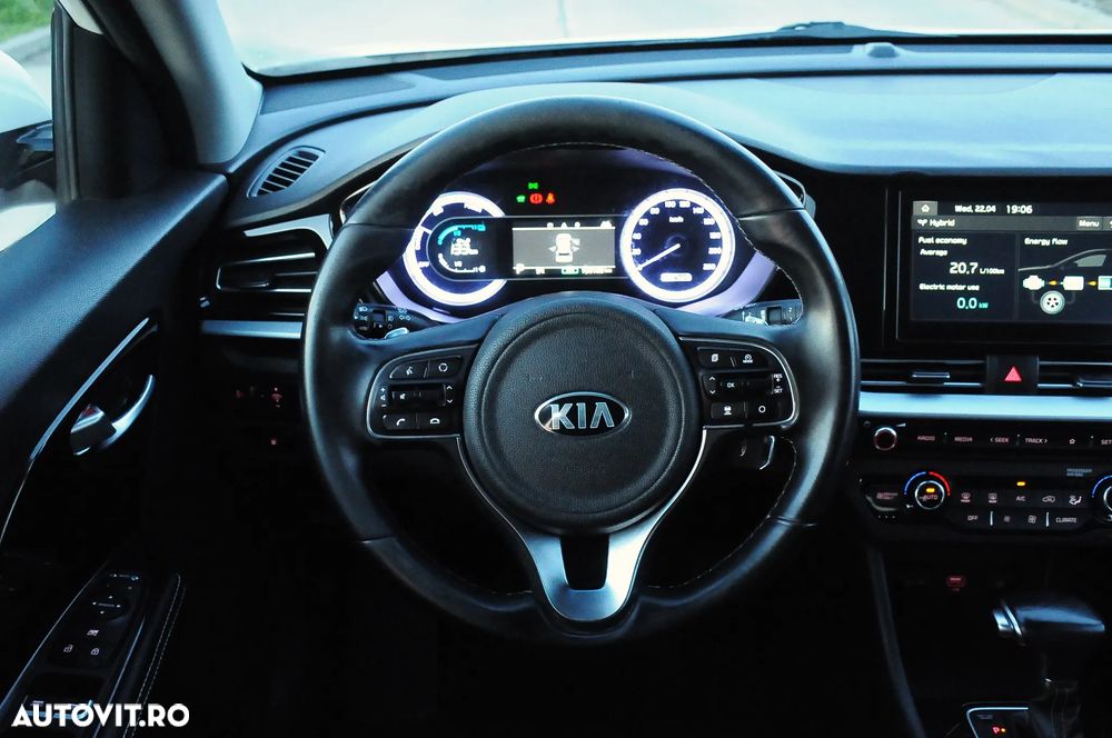 Kia Niro 1.6 GDI HEV 2WD OPF Aut. Spirit - 17