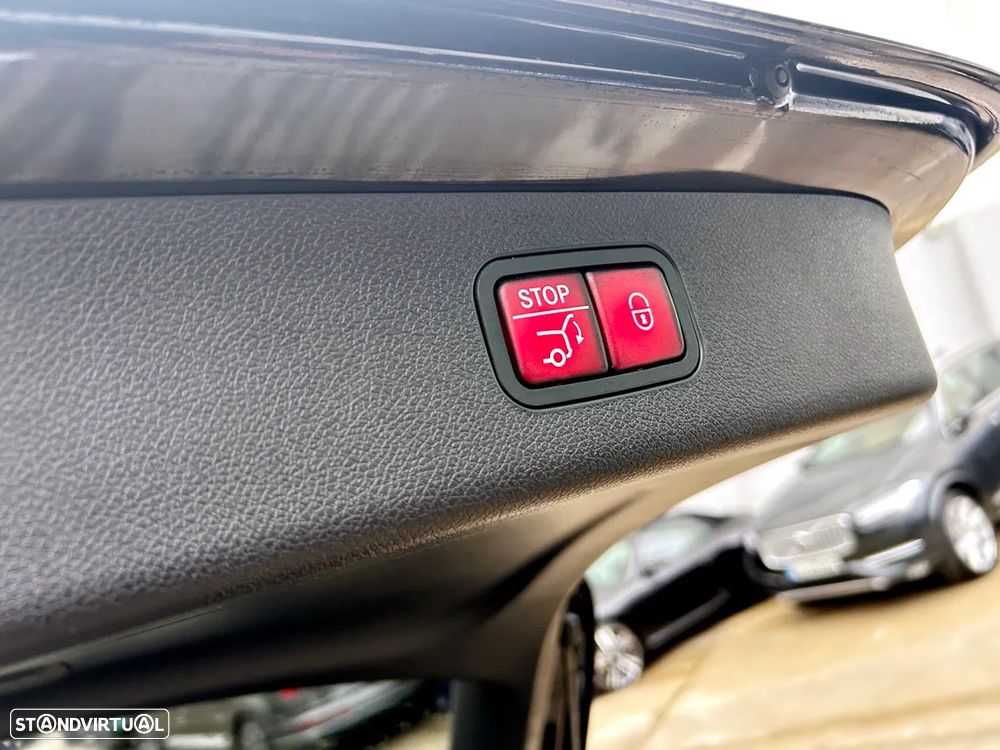 Mercedes-Benz E 300 e AMG Line - 31
