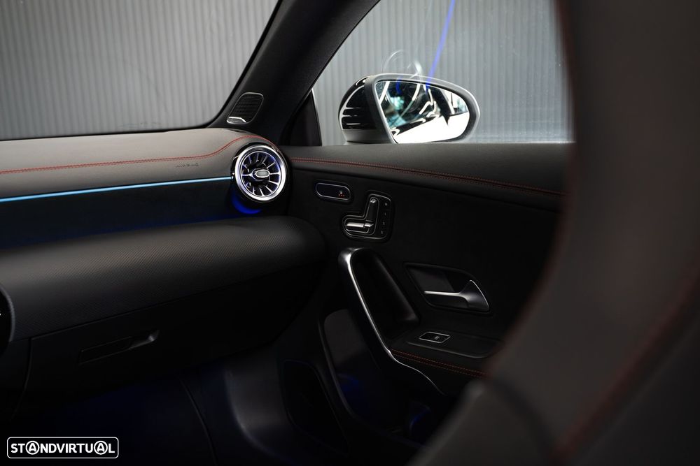 Mercedes-Benz CLA 250 e Shooting Brake AMG Line - 58