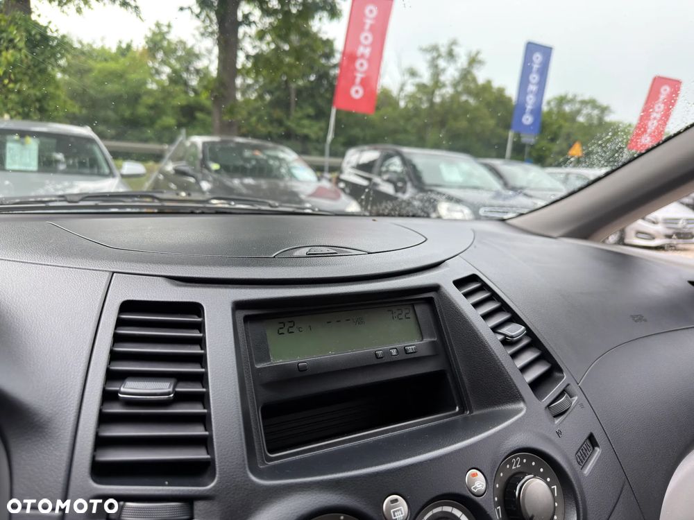 Mitsubishi Grandis 2.4 Motion - 18