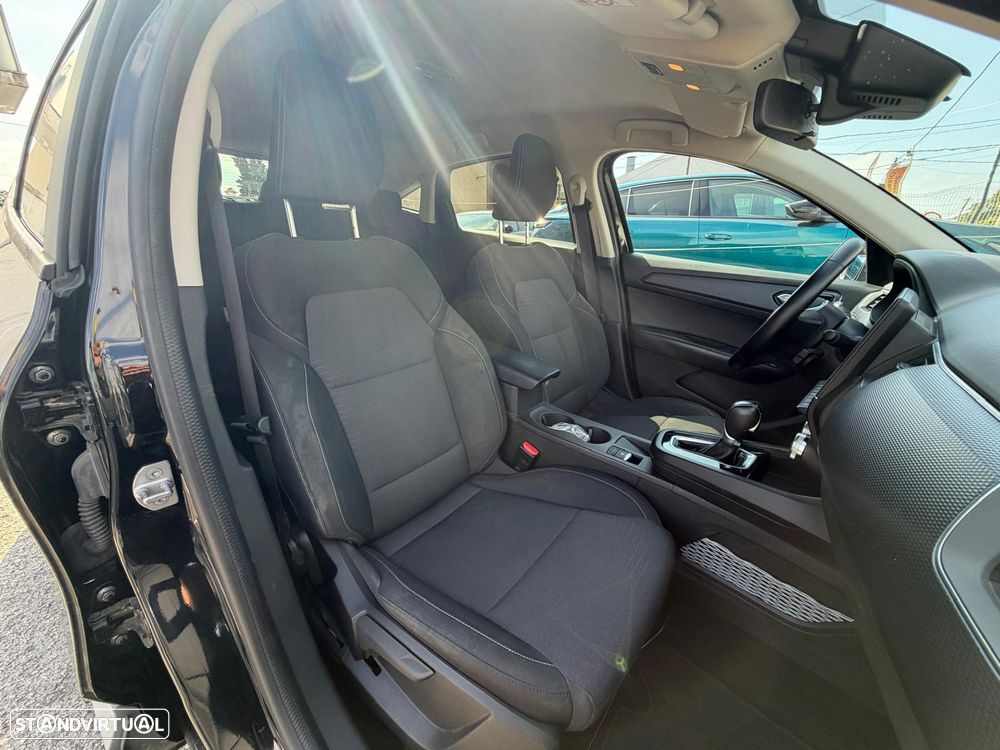 Renault Arkana 1.6 E-Tech Business - 17