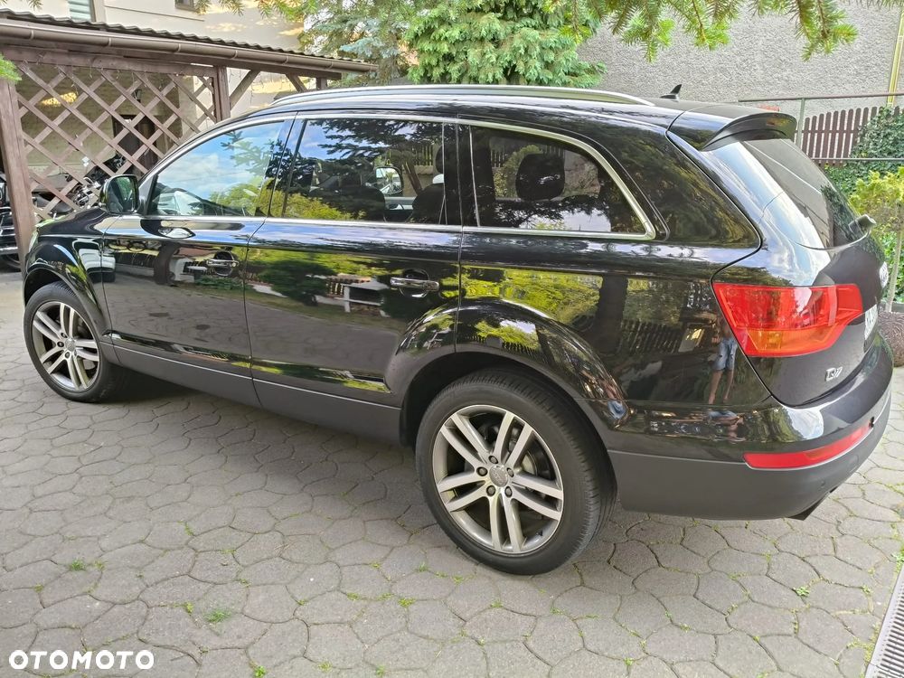 Audi Q7 - 10
