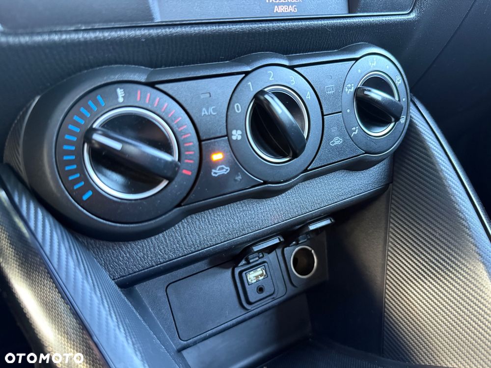Mazda 2 SKYACTIV-G 75 Center-Line - 22