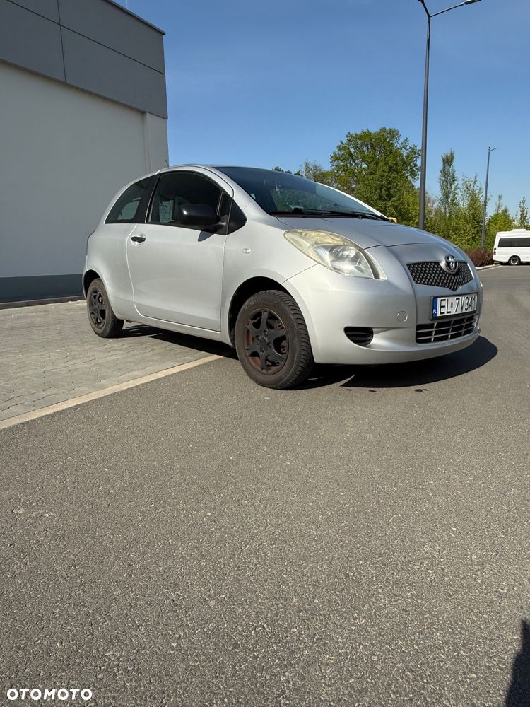 Toyota Yaris 1.0 Terra A/C - 1