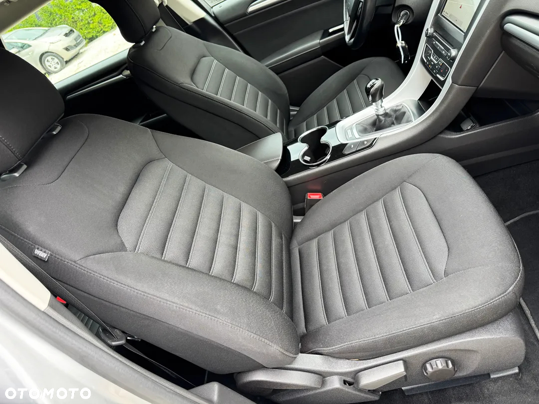 Ford Mondeo Turnier 2.0 TDCi Start-Stopp Business Edition - 35