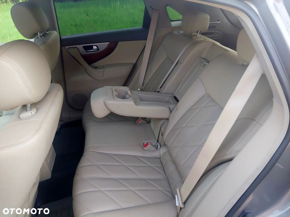 Infiniti QX70 5.0 S Premium - 13