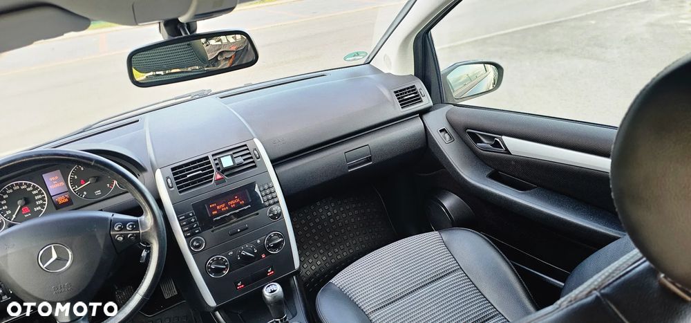 Mercedes-Benz Klasa A 150 Avantgarde Edition 10 - 13