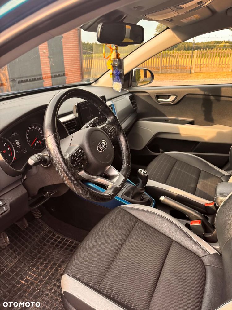Kia Stonic 1.0 T-GDI L - 6