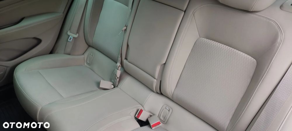 Opel Insignia 2.0 CDTI Exclusive S&S - 20