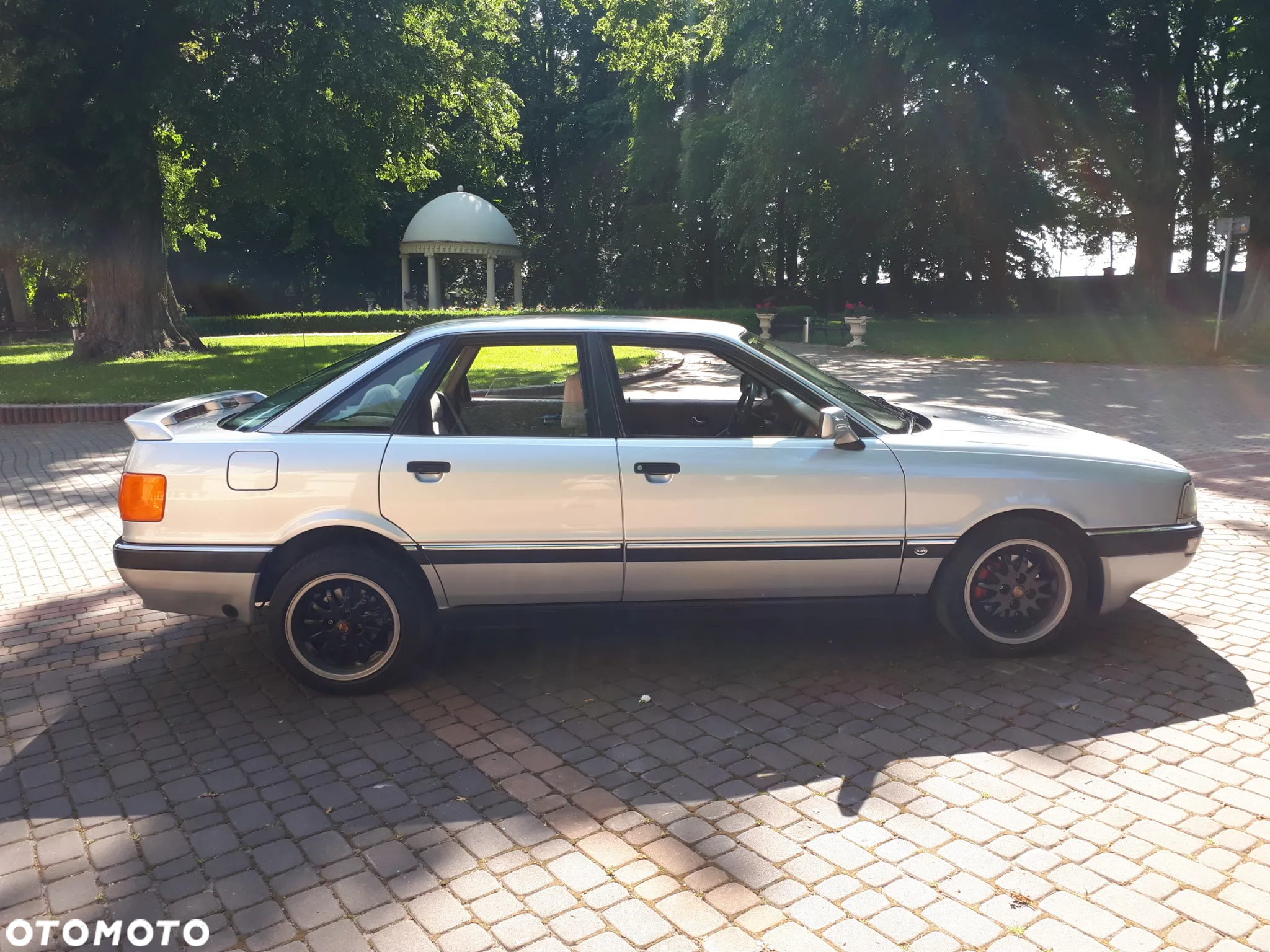Audi 90 2.0 - 16