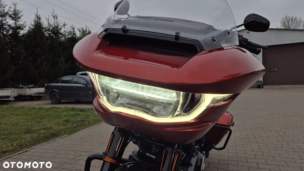 Harley-Davidson Touring Road Glide - 9