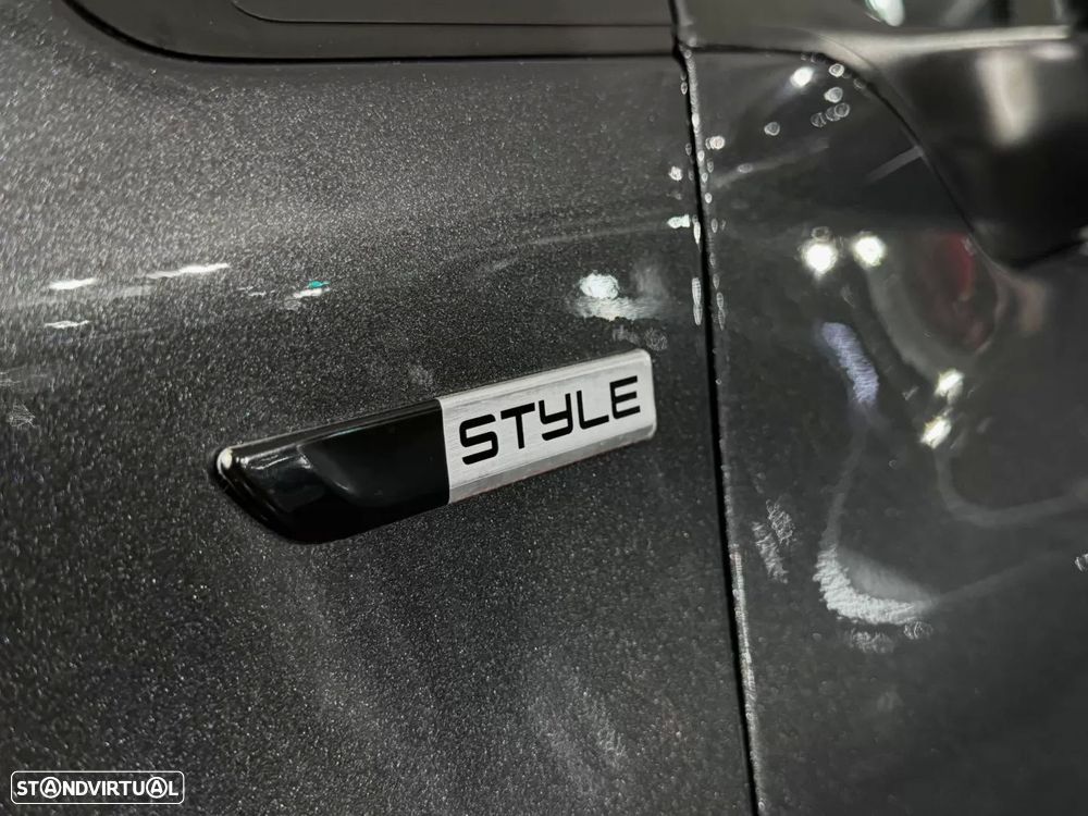 Peugeot 208 1.6 BlueHDi Style - 26