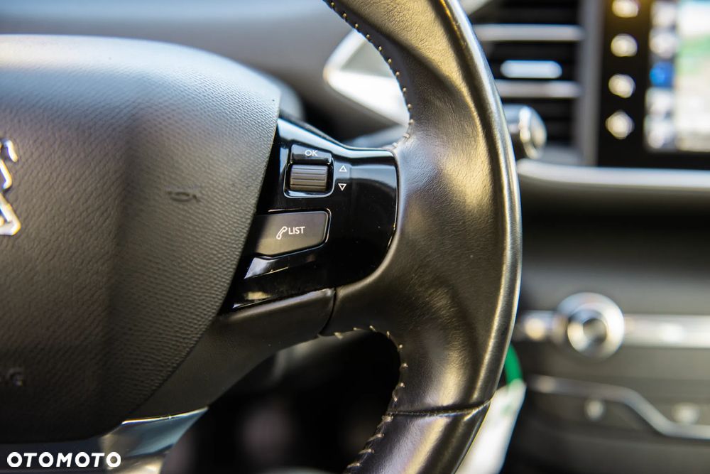 Peugeot 308 1.2 PureTech Access EU6 - 33