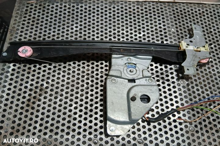 Motoras macara geam fata dreapta 0130822562 9688808180 9686618080 013 - 2