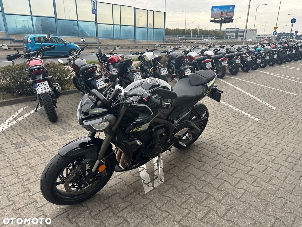 Triumph Street Triple - 9