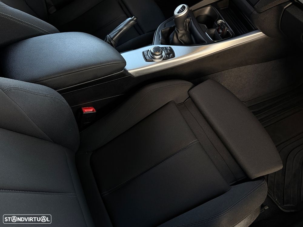 BMW 116 i Sport Line - 26