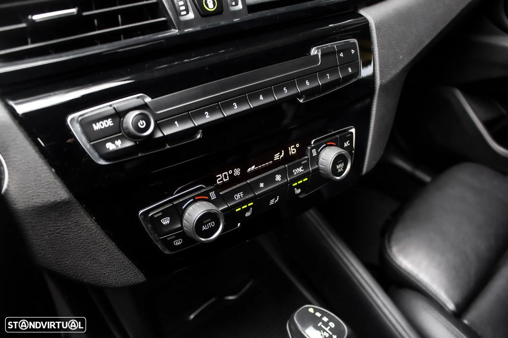 BMW X1 25 e xDrive - 24