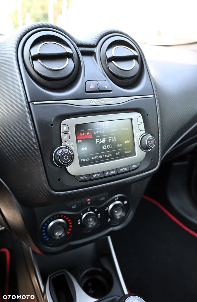 Alfa Romeo Mito - 25