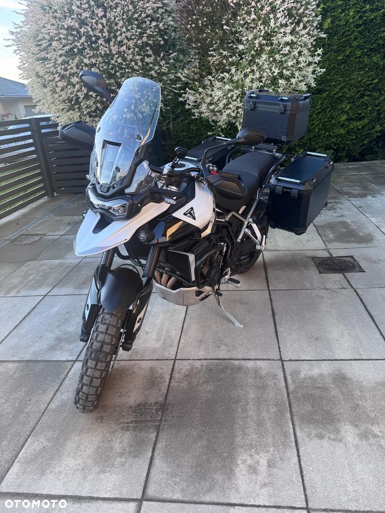 Triumph Tiger - 2