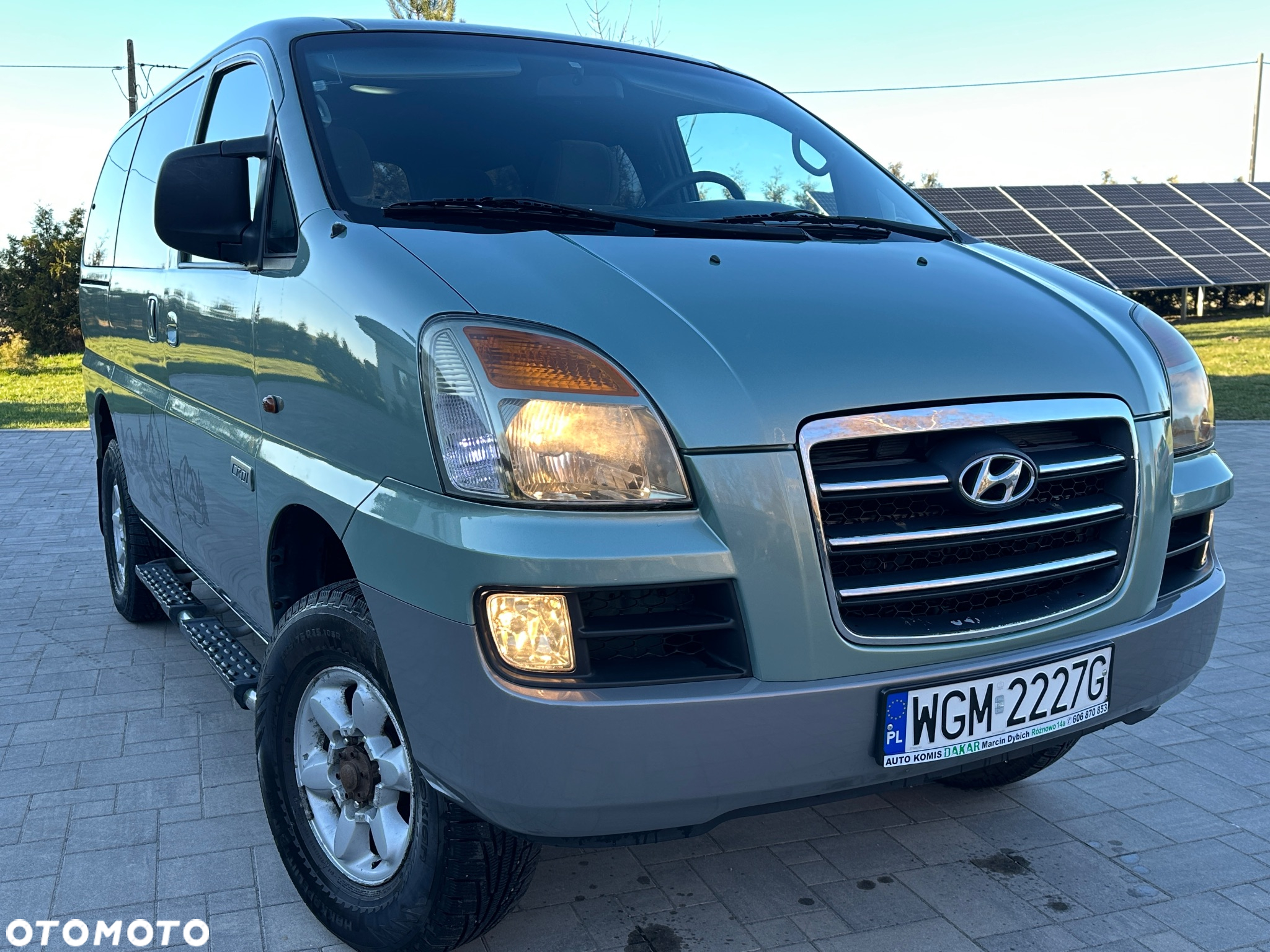 Hyundai H-1 Starex - 2
