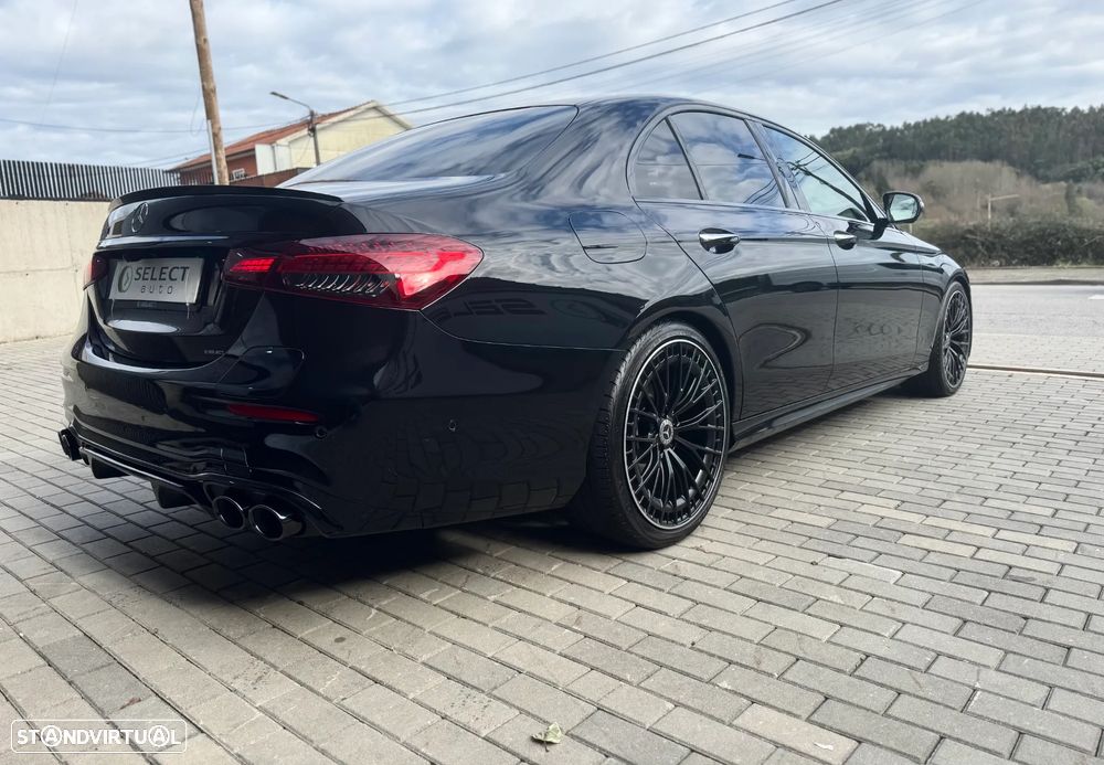 Mercedes-Benz E 300 de 9G-TRONIC AMG Line - 21