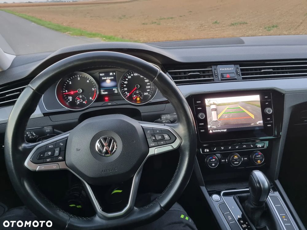 Volkswagen Passat 2.0 TDI (BlueMotion Technology) DSG Comfortline - 14