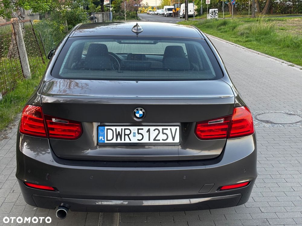 BMW Seria 3 318d DPF - 7