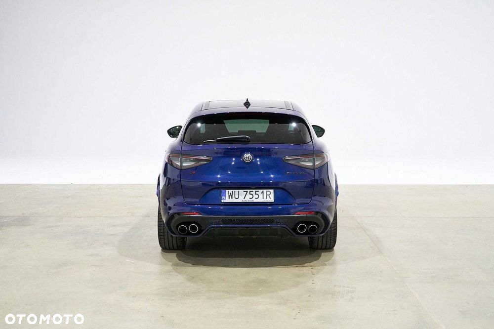 Alfa Romeo Stelvio - 3
