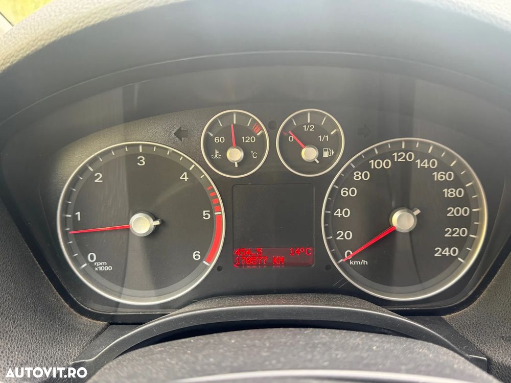 Ford C-Max - 9