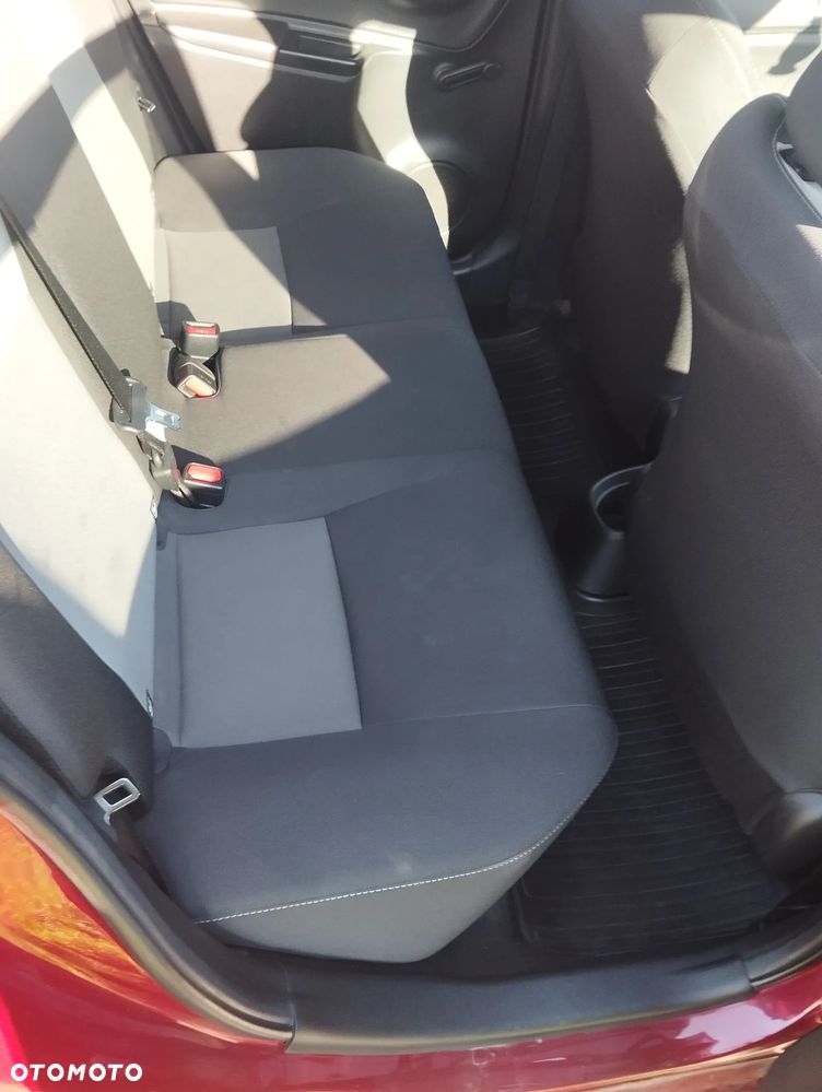 Toyota Yaris 1.5 Active - 12