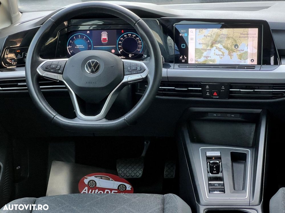 Volkswagen Golf - 10