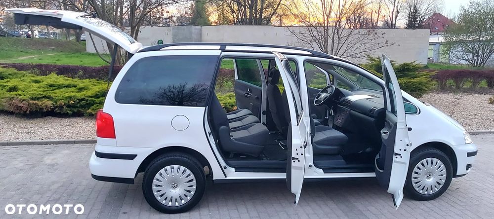 Volkswagen Sharan 1.9 TDI Trendline - 15