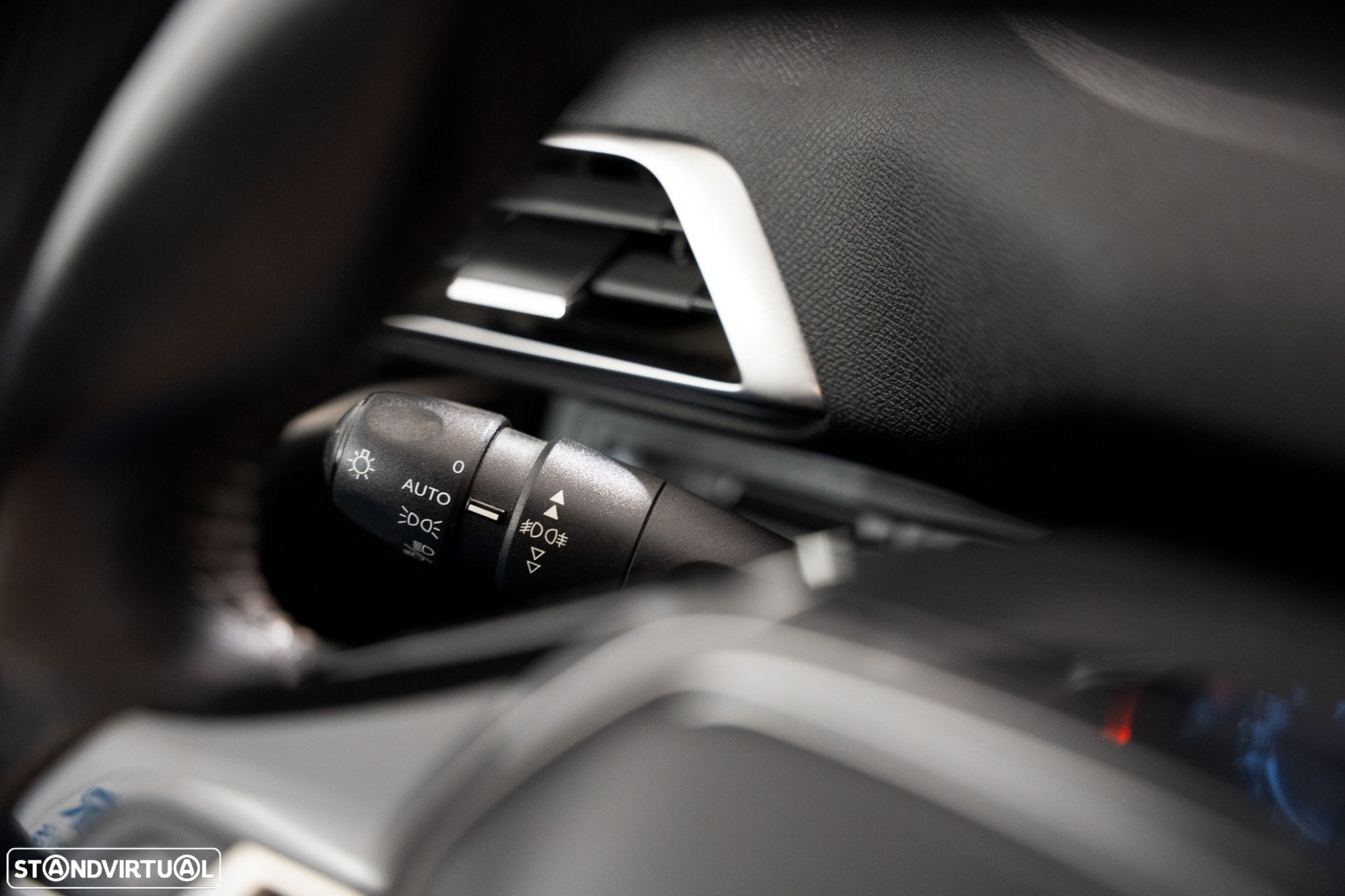 Peugeot 3008 1.5 BlueHDi Active - 12