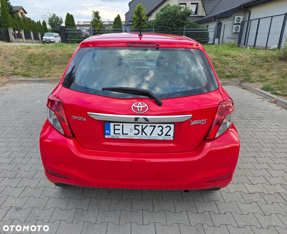 Toyota Yaris - 12