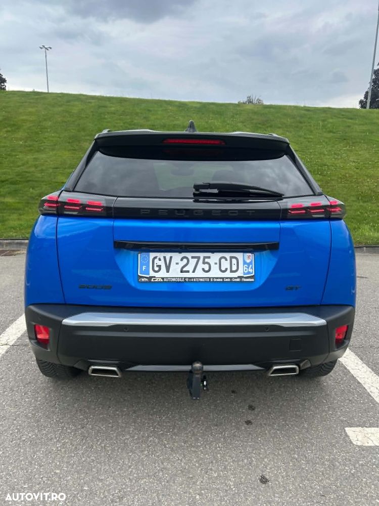 Peugeot 2008 PureTech 130 EAT8 GT Exclusive - 6