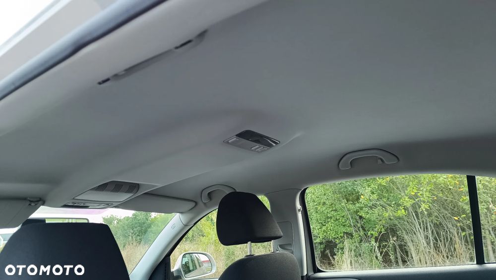Skoda Octavia 1.6 Ambition - 23