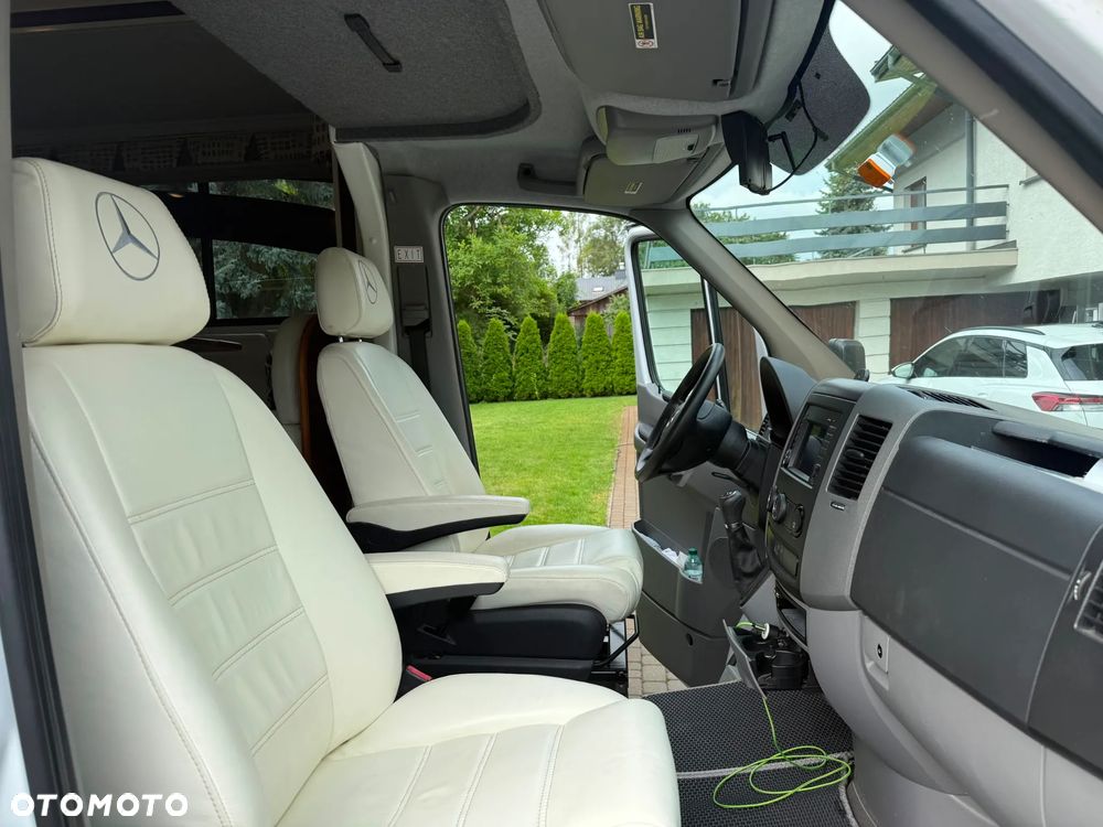 Mercedes-Benz Sprinter - 29
